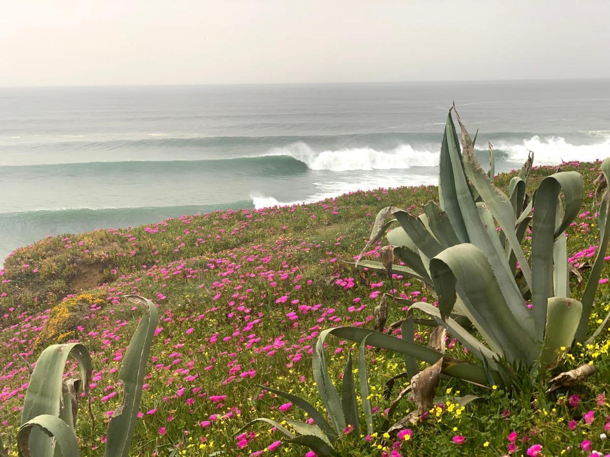 Ericeira Soulsurfers Guesthouse Exterior photo